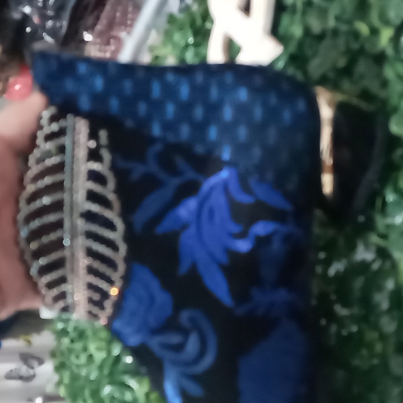 🎉HP🎉NWOB METALLIC Embroidered Rhinesthons boots - Picture 8 of 11